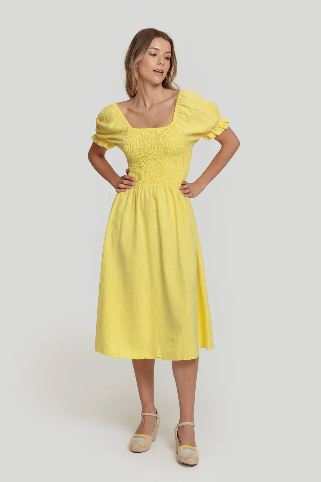 VESTIDO EVASÉ LEMON