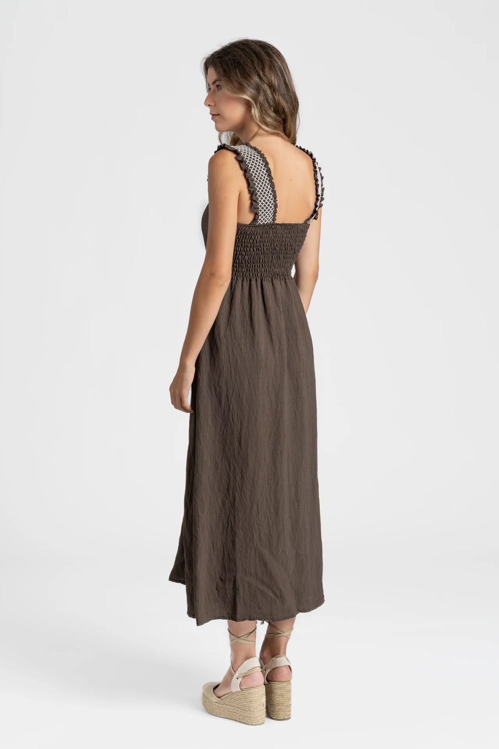 VESTIDO TIRANTES MARRÓN