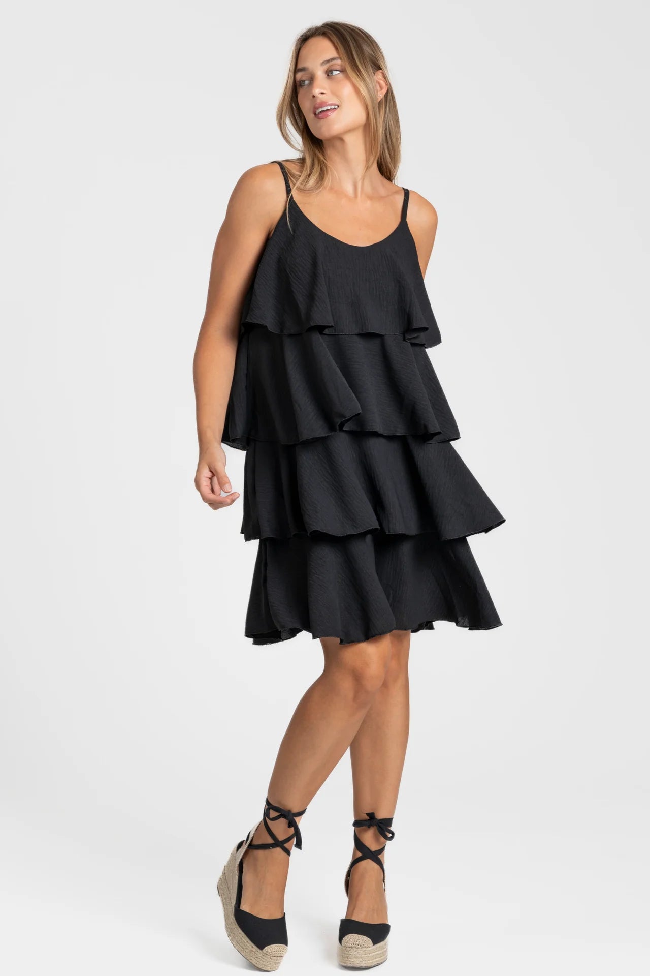 VESTIDO ONDITAS NEGRAS