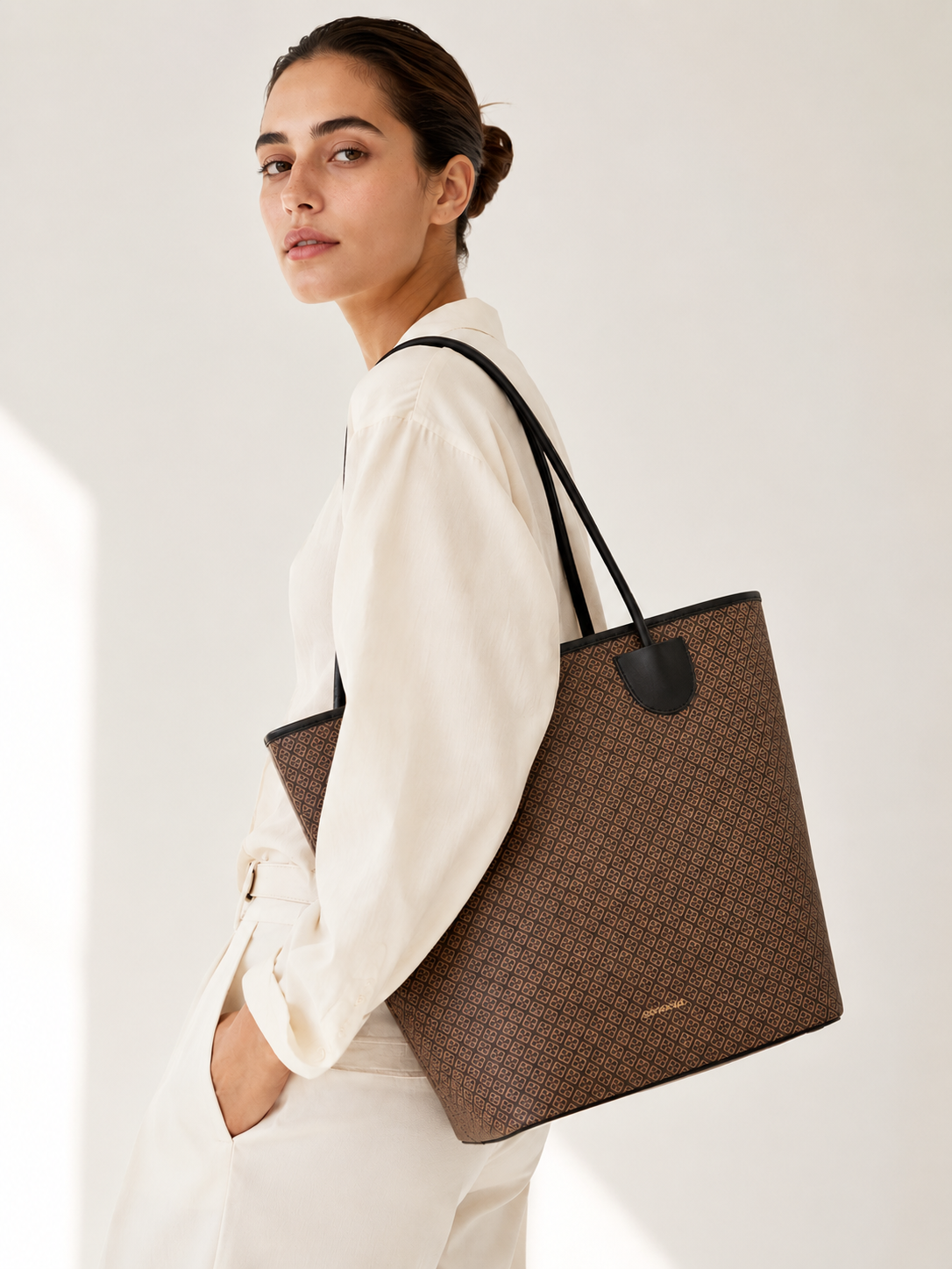 BOLSO LACAVAH MARRON